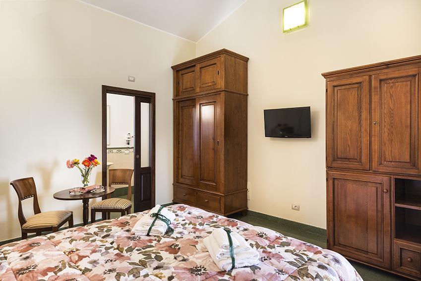 Alloggio per agriturismo Podere Giovanni Olivo Tarquinia